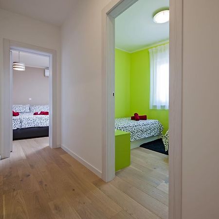 Apartment Panoss ロヴィニ エクステリア 写真