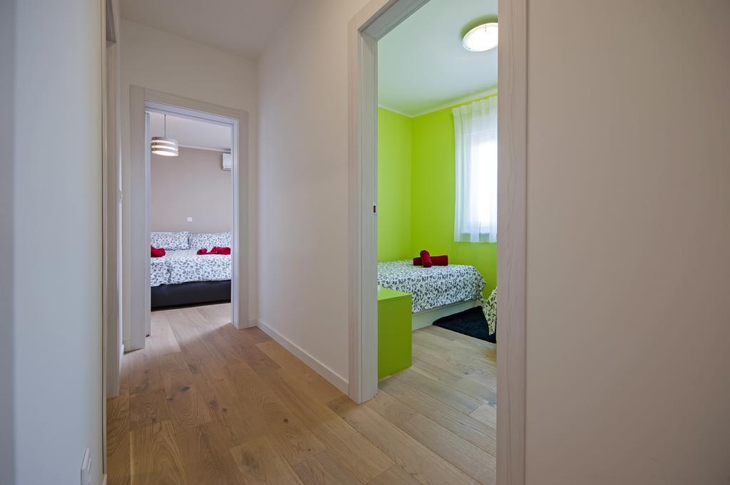 Apartment Panoss ロヴィニ エクステリア 写真